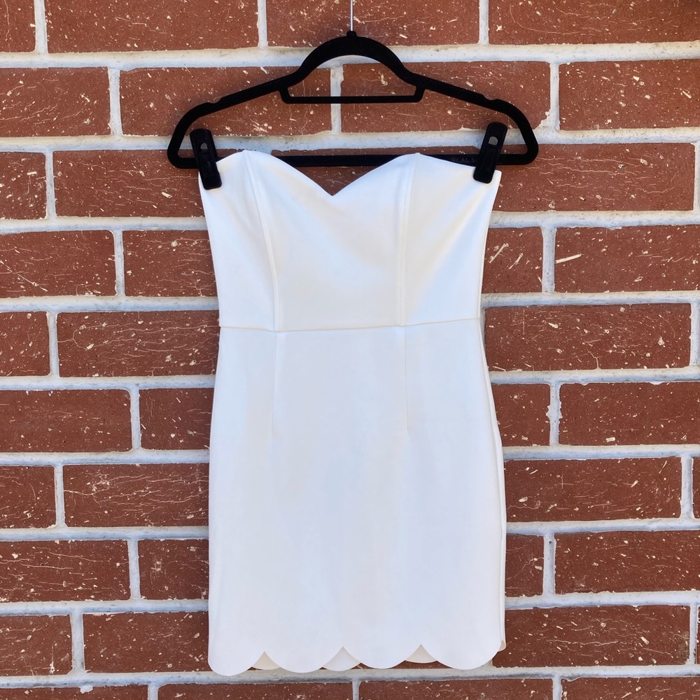 Tobi White Strapless Dress with Scalloped Bottom